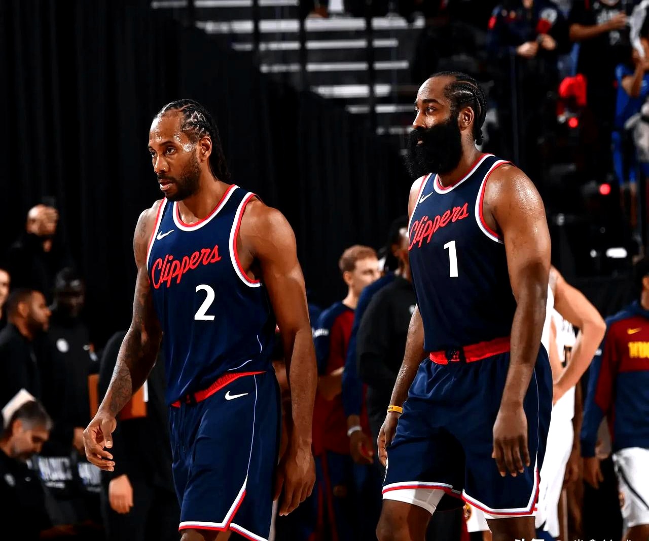 快船轻取吉林队,拉文统治全场 快船轻取吉林队,拉文统治全场